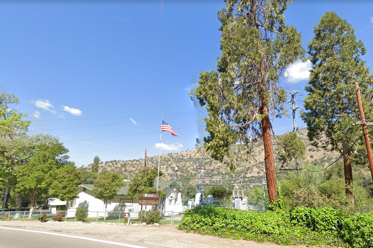 15400 Sierra Hwy Property 