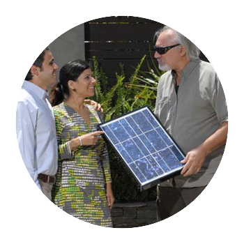 couple with solar sales rep