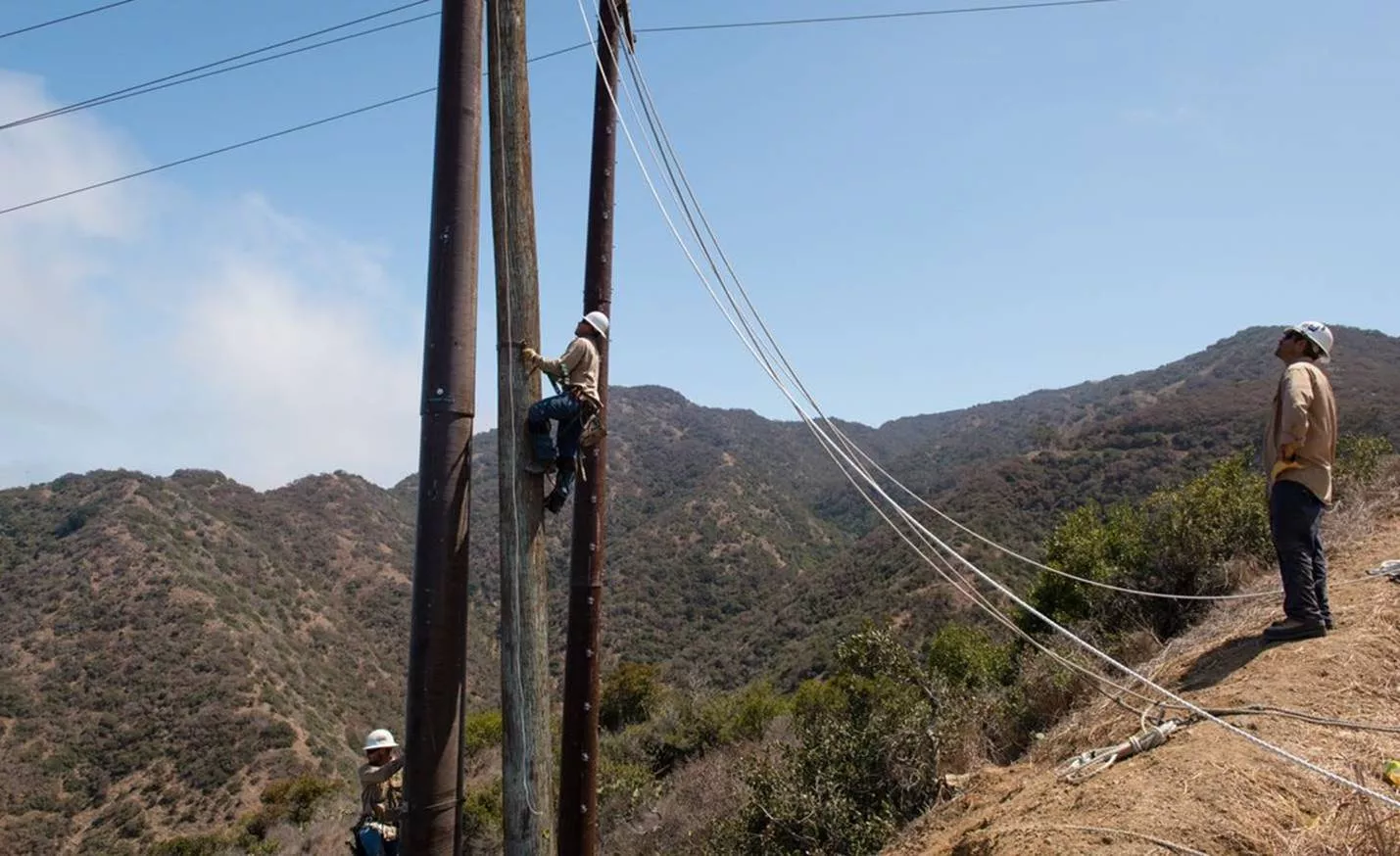 Wildfire Safety SCE - Energized%20By%20Edison 0 .webp